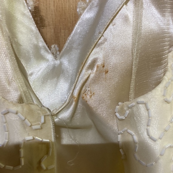 Ivory sequined formal gown - Picture 12 of 13